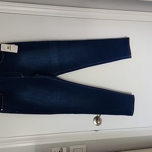 Gloria Vanderbilt Avery Stretch Jeans